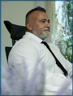 Portrait Muratali Baran